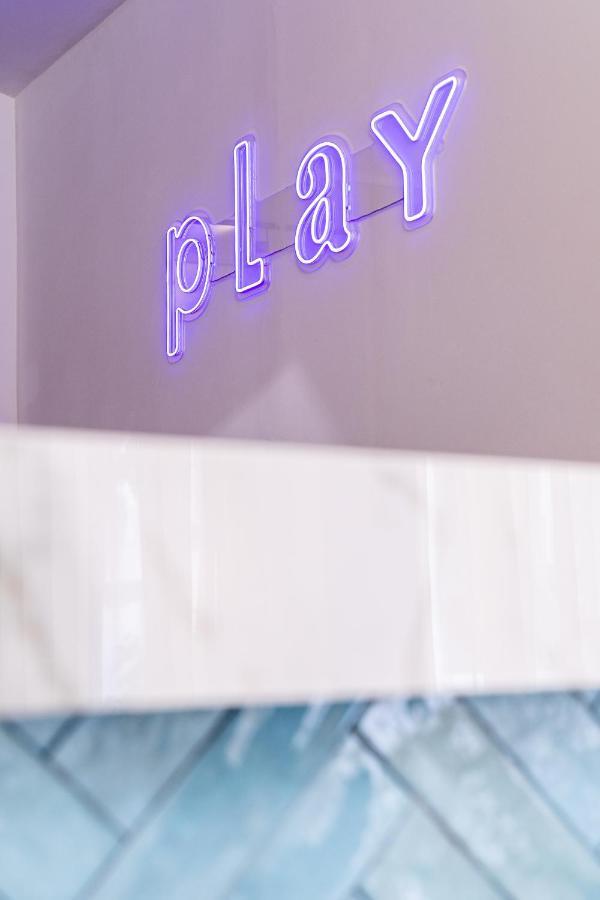 Play Psyri Athens Hotell Exteriör bild